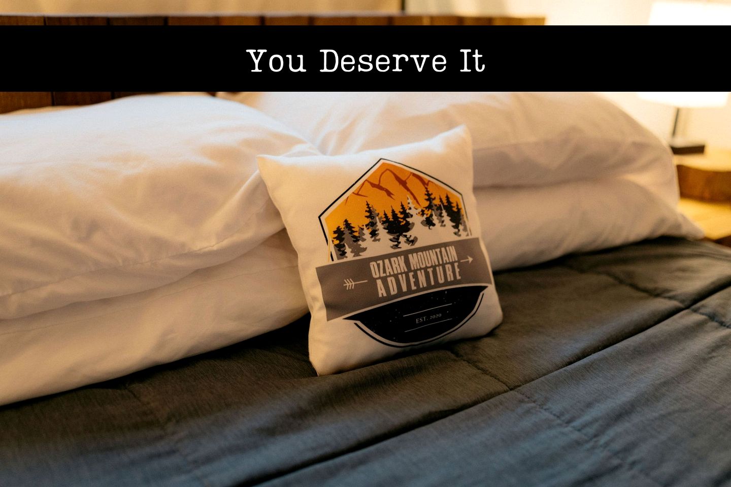 Unique Treehouse Tent Ideal for Couples in Branson, Missouri