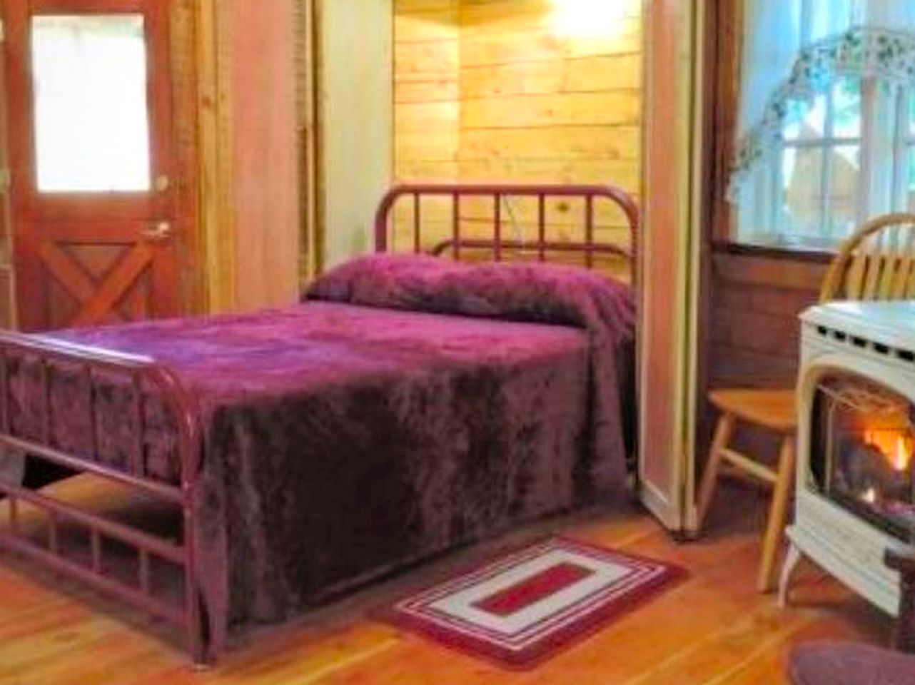 Yurt Rental White Salmon, Washington Glamping Hub