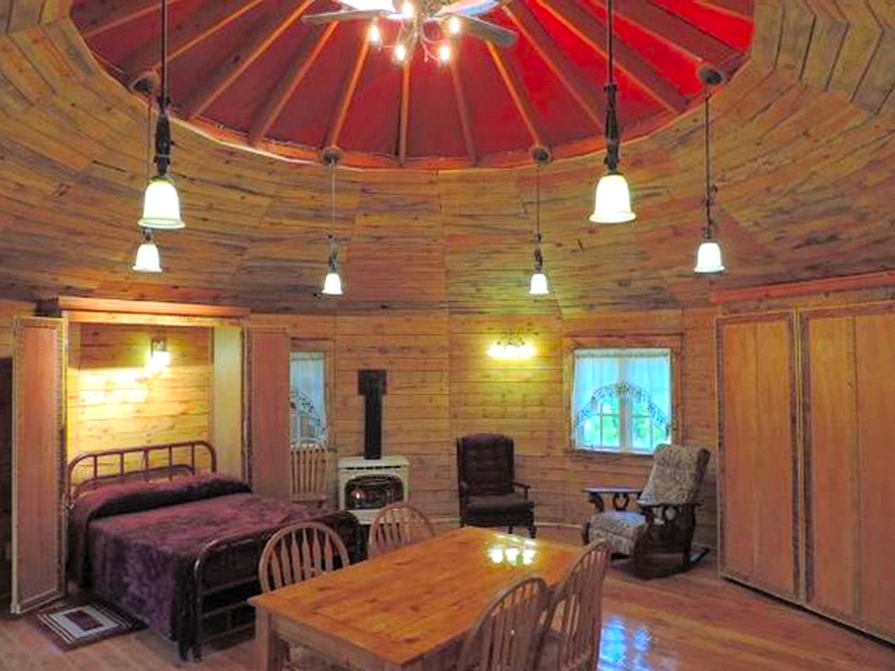 Yurt Rental White Salmon, Washington Glamping Hub