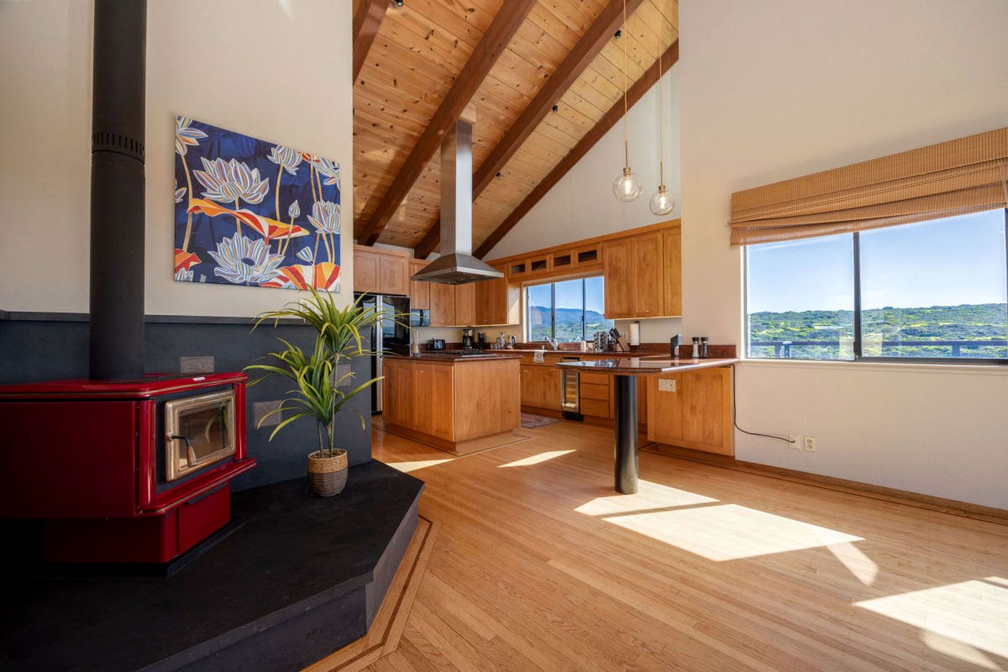 Incredible Oceanfront Retreat with Stunning Views for Group Getaways in Moss Beach, California