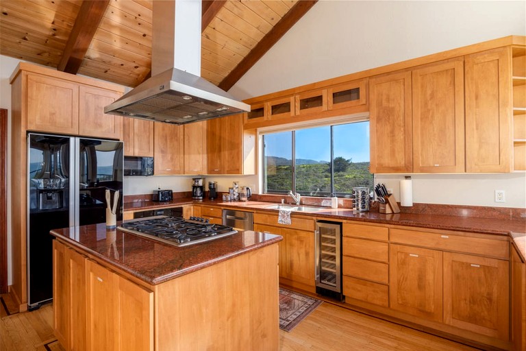 Designer Rentals (United States of America, Moss Beach, California)