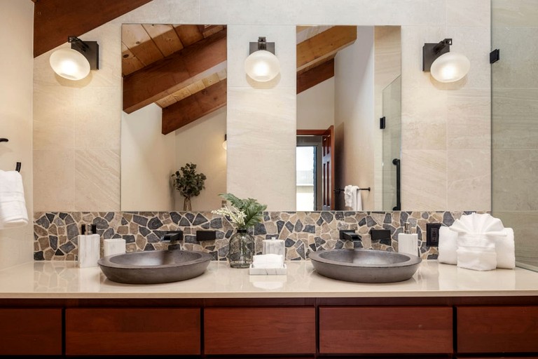 Designer Rentals (United States of America, Moss Beach, California)