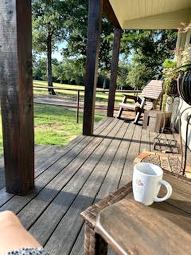 Longhorn Lodge | Designer Rentals (Waelder, Texas, United States of America)