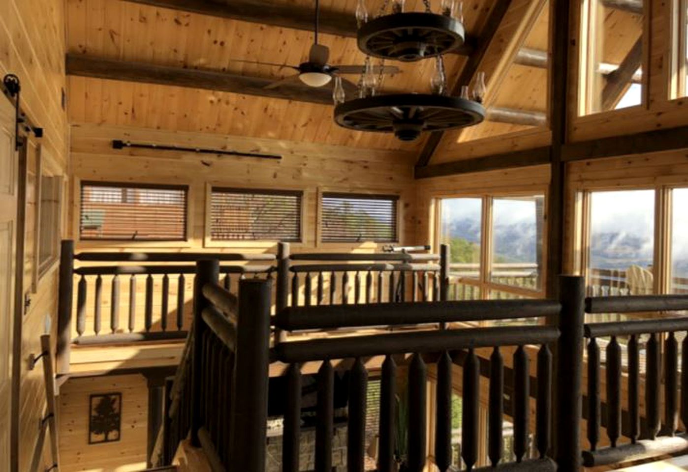 Spectacular Dog-Friendly Cabin with Mountain Views in Sevierville, Tennessee