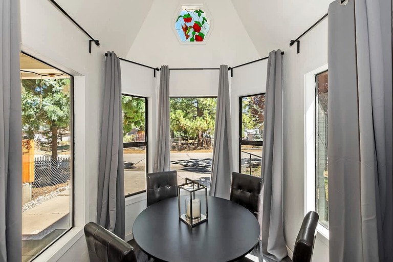 Cabins (United States of America, Big Bear, California)