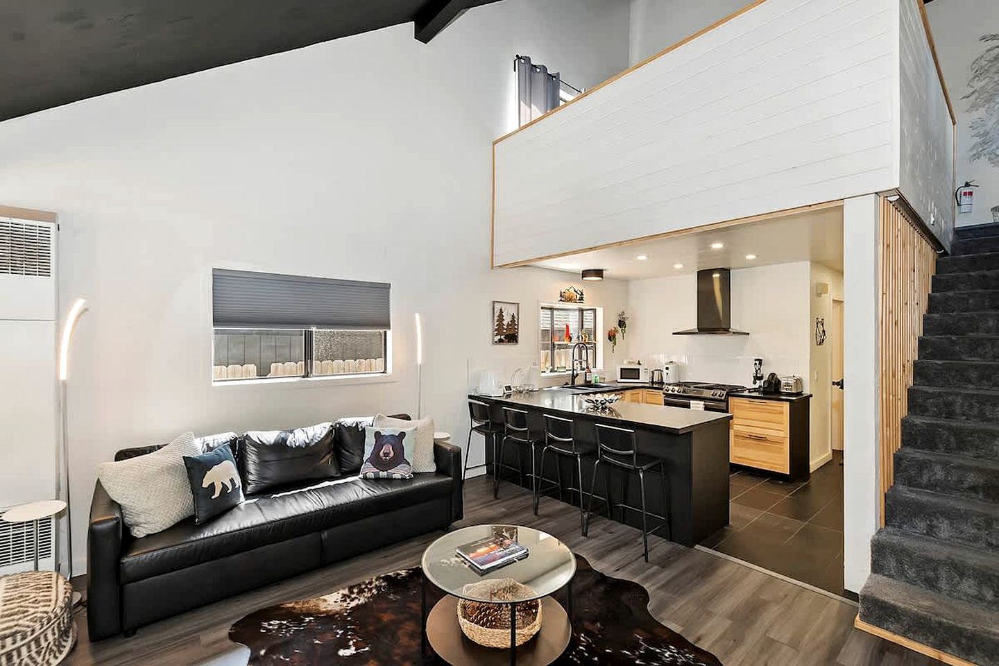 Unwind in Style: Premier Location Cabin with Hot Tub in California