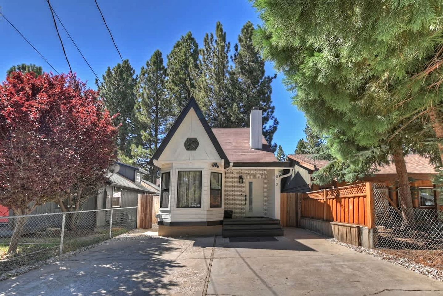 Unwind in Style: Premier Location Cabin with Hot Tub in California