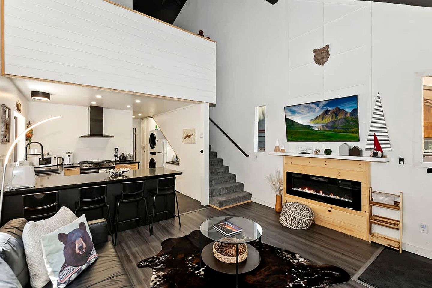 Unwind in Style: Premier Location Cabin with Hot Tub in California