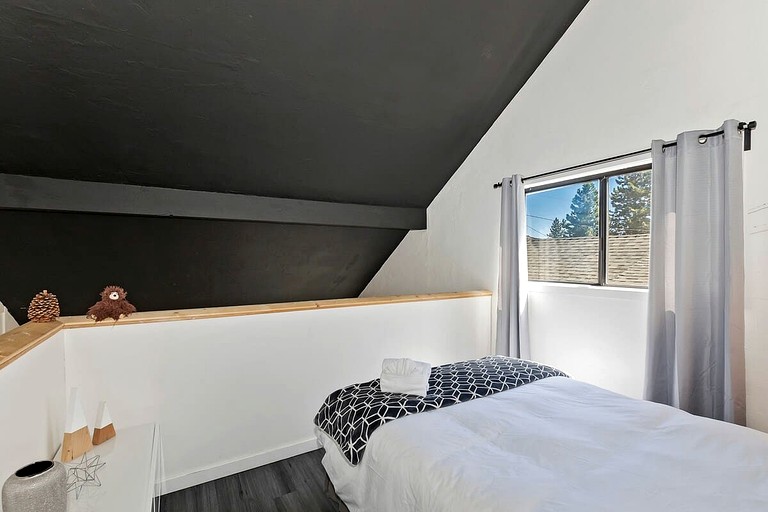 Cabins (United States of America, Big Bear, California)