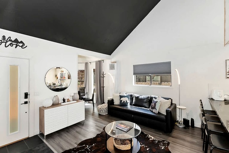 Cabins (United States of America, Big Bear, California)