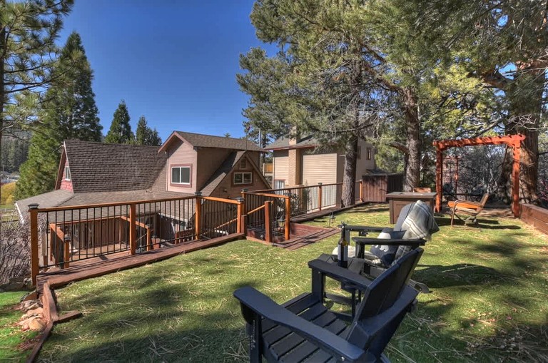 Cabins (United States of America, Big Bear Lake, California)