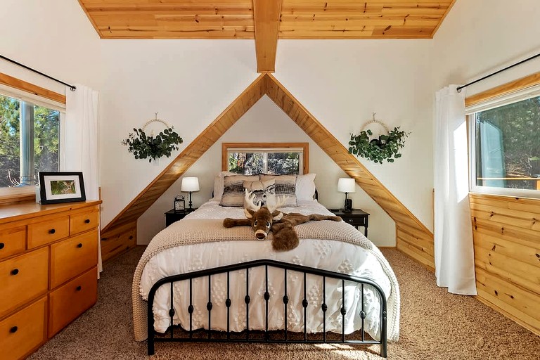 Cabins (United States of America, Big Bear Lake, California)