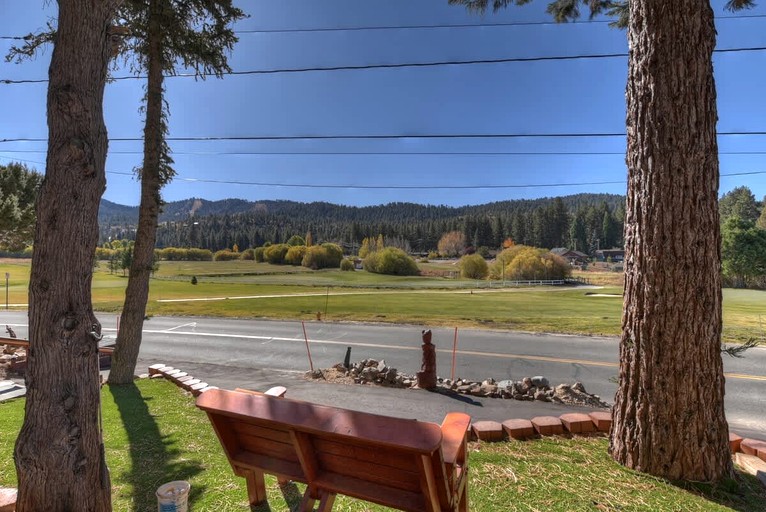 Cabins (United States of America, Big Bear Lake, California)