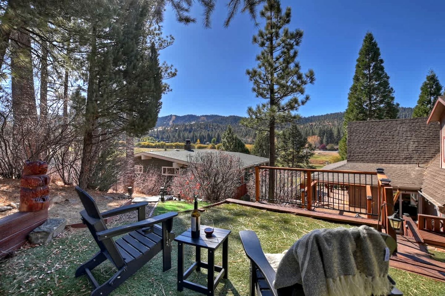 Unwind with a View: Cabin Overlooking the Slopes in Big Bear Lake, California
