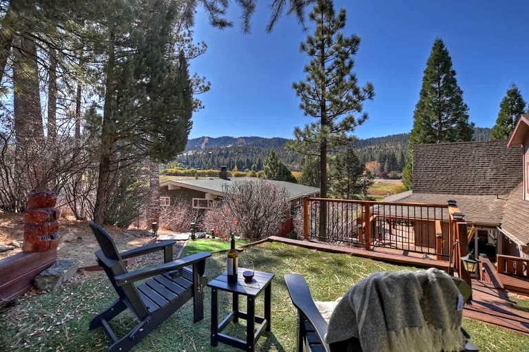 Cabins (United States of America, Big Bear Lake, California)