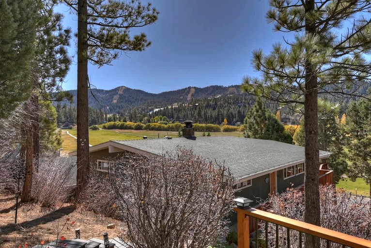 Cabins (United States of America, Big Bear Lake, California)