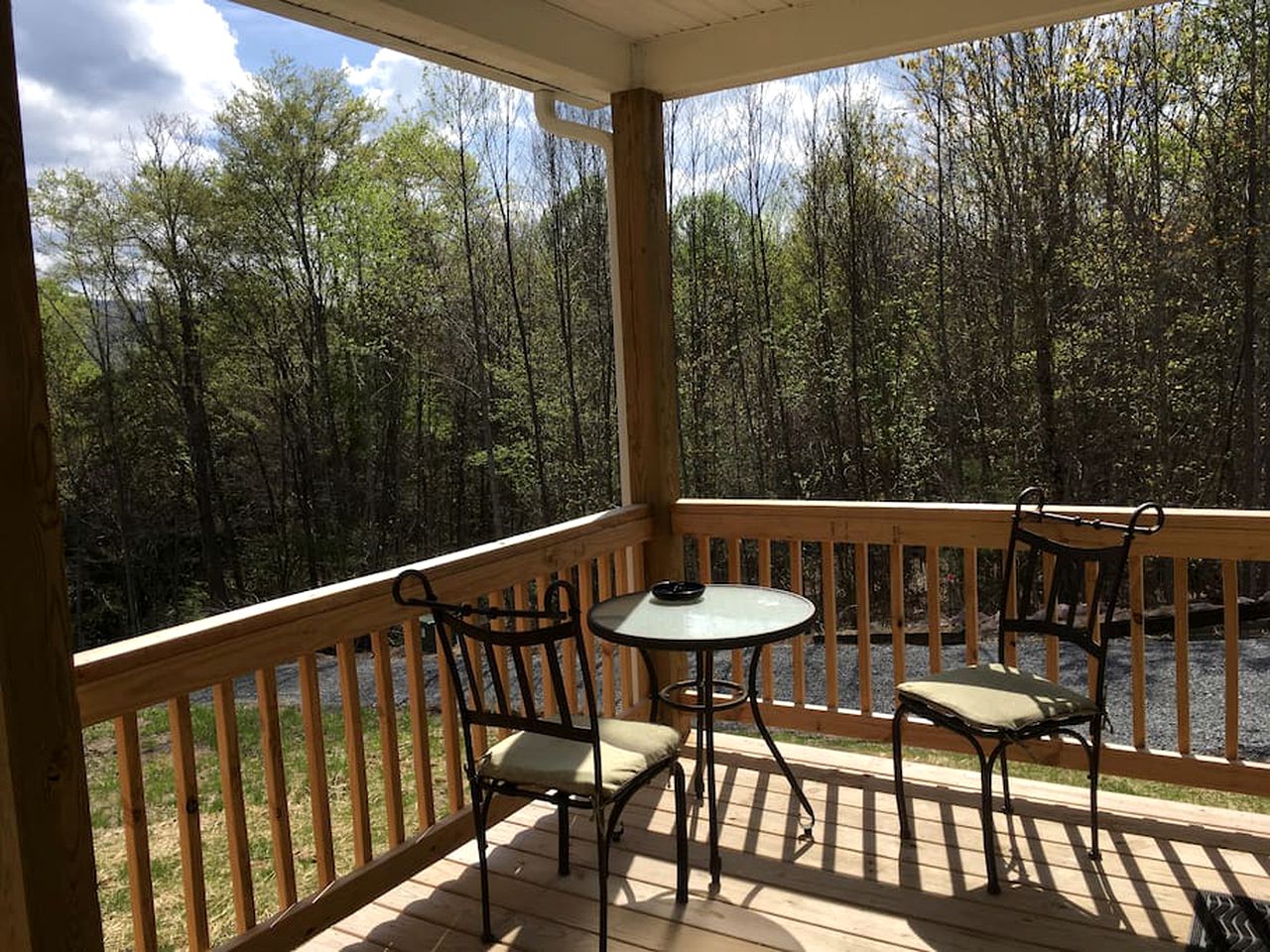 Cozy Cabin in the Idyllic Blue Ridge Mountains, Virginia
