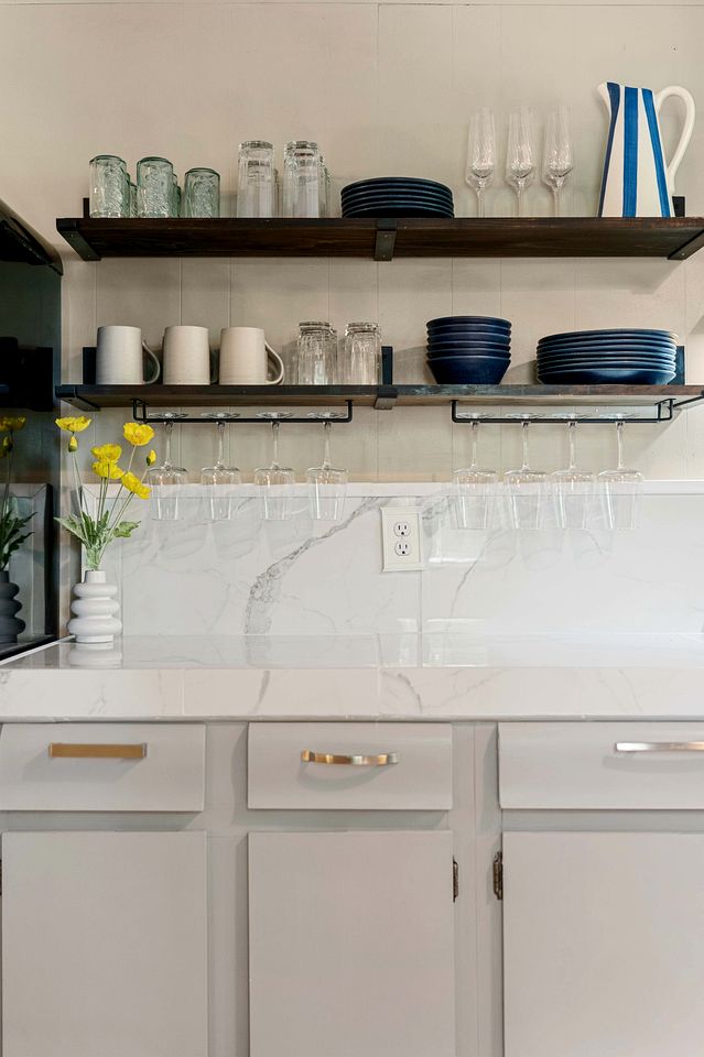 Modern Light-Filled Cabin with Fire Pit and Deck near Berkeley Springs, West Virginia