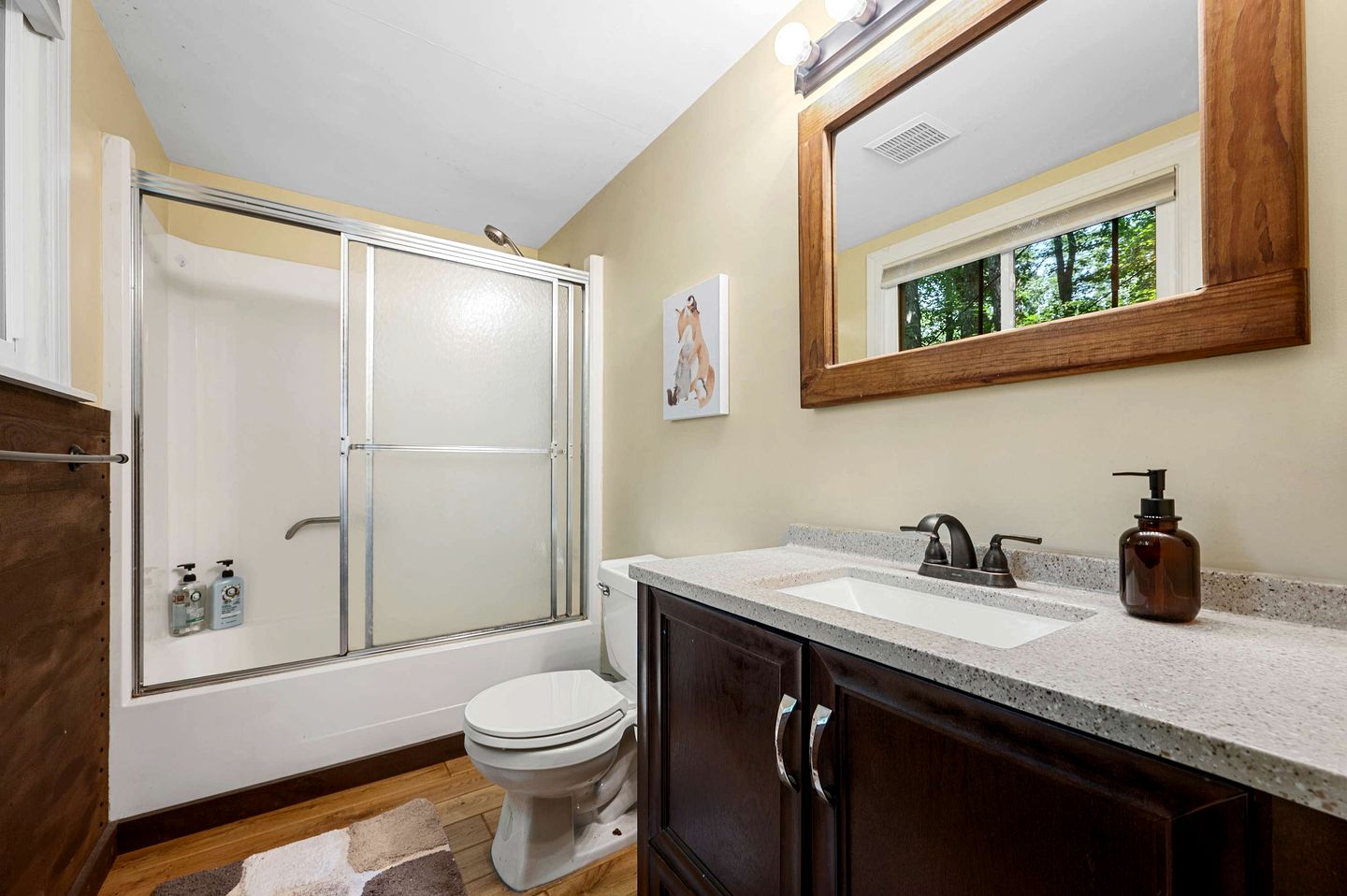 Modern Light-Filled Cabin with Fire Pit and Deck near Berkeley Springs, West Virginia