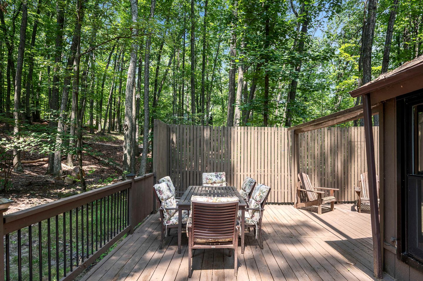 Modern Light-Filled Cabin with Fire Pit and Deck near Berkeley Springs, West Virginia