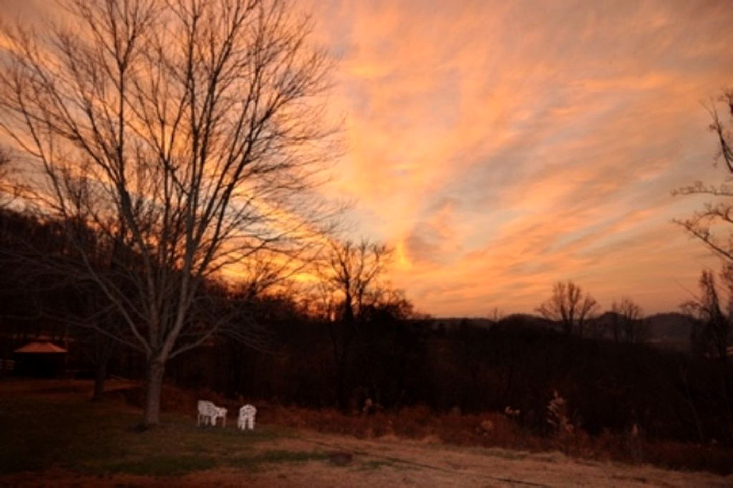 Country Cabin Rental with Rustic Charm in Gainesboro, Tennessee