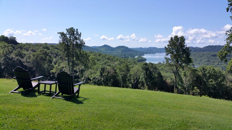 Nature Lodges (Gainesboro, Tennessee, United States)