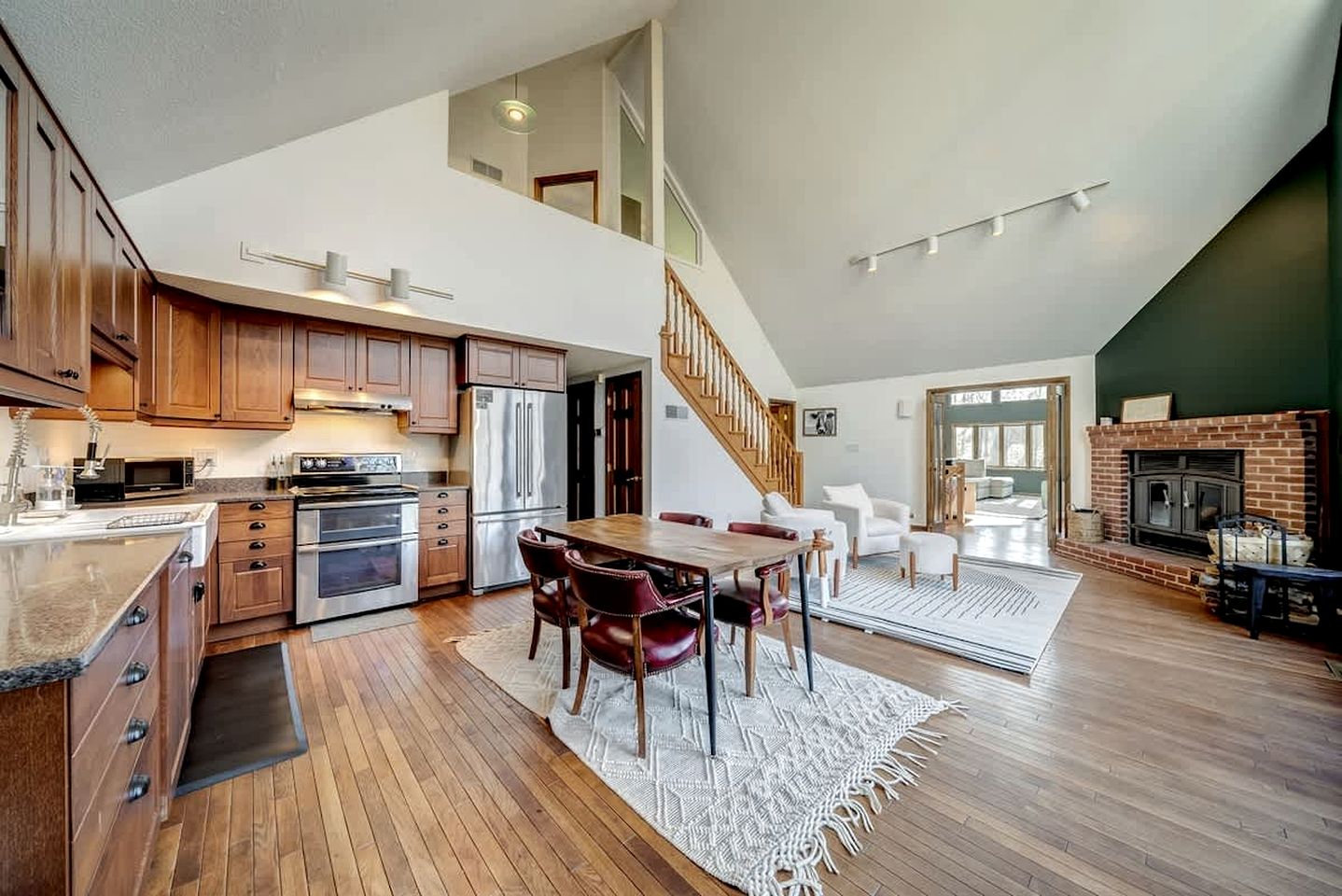 Upscale Cabin with Fire Pit and Pool Access for a Family Trip to Berkeley Springs State Park