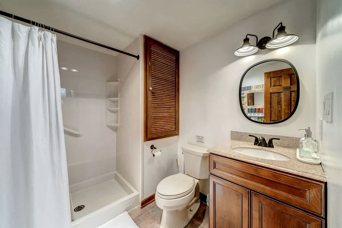 Upscale Cabin with Fire Pit and Pool Access for a Family Trip to Berkeley Springs State Park