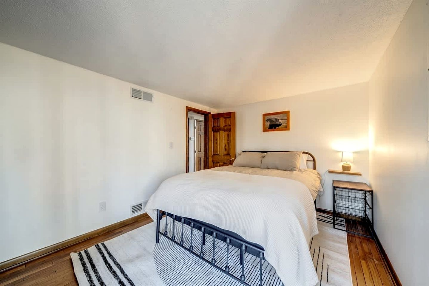 Upscale Cabin with Fire Pit and Pool Access for a Family Trip to Berkeley Springs State Park