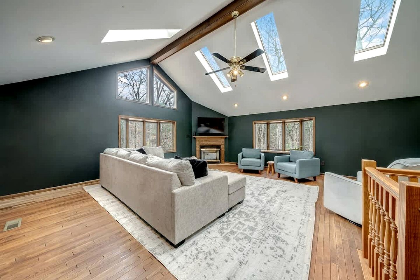 Upscale Cabin with Fire Pit and Pool Access for a Family Trip to Berkeley Springs State Park