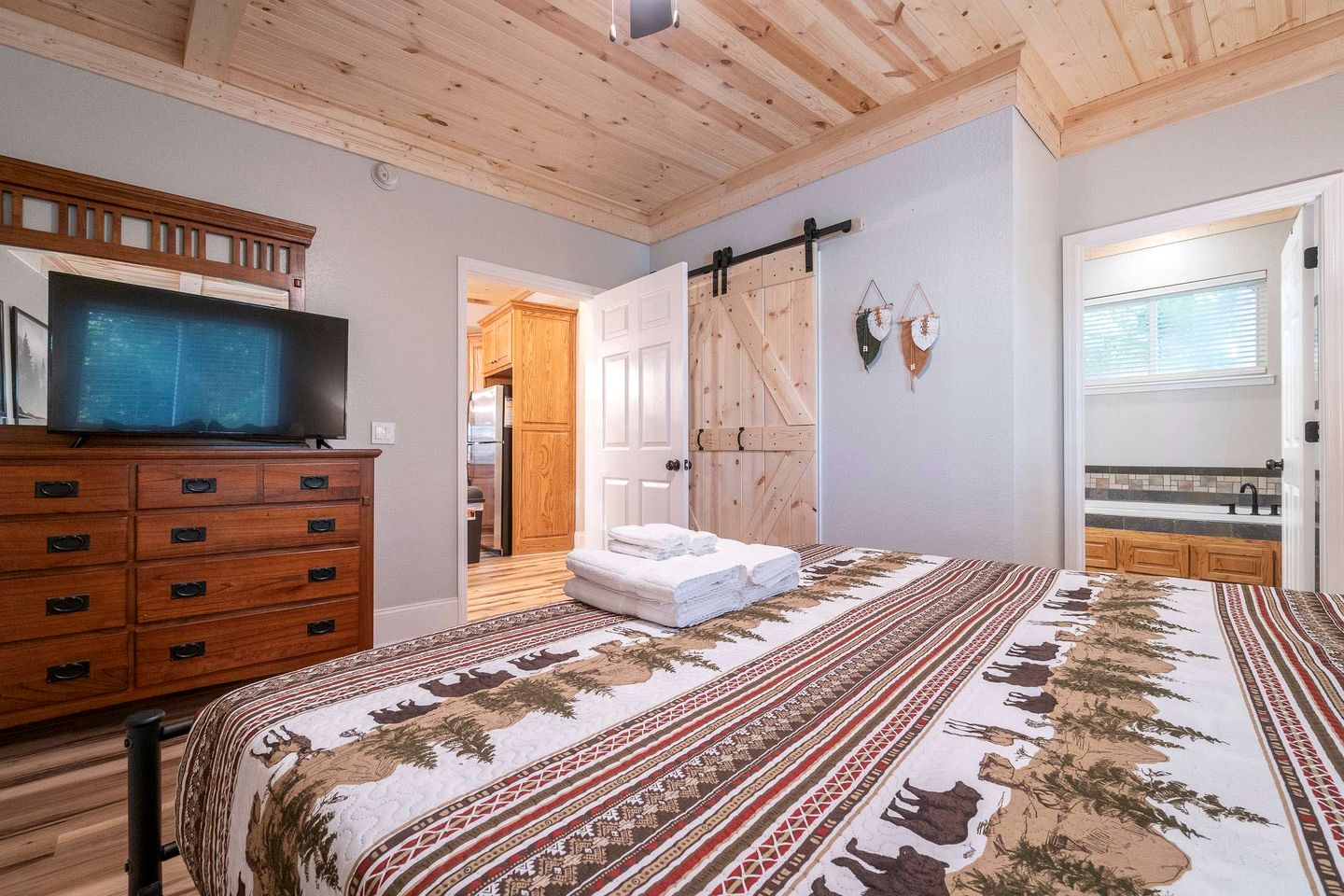 Luxury Mountain Retreat with Hot Tub, Game Room, and Two Scenic Decks in Helen, Georgia