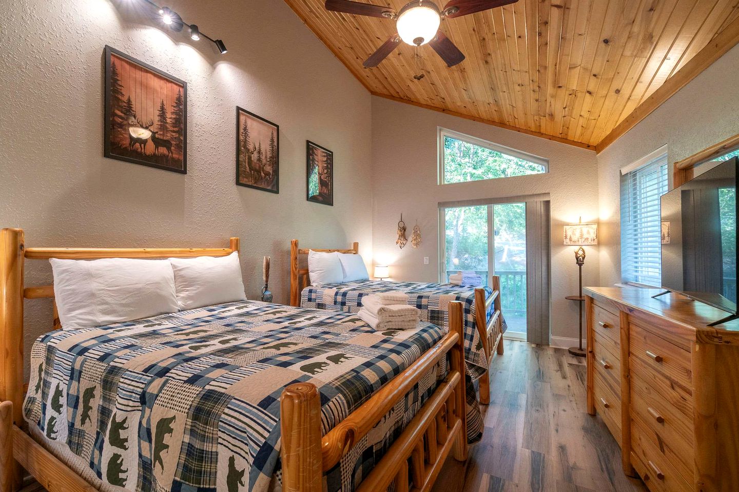 Luxury Mountain Retreat with Hot Tub, Game Room, and Two Scenic Decks in Helen, Georgia