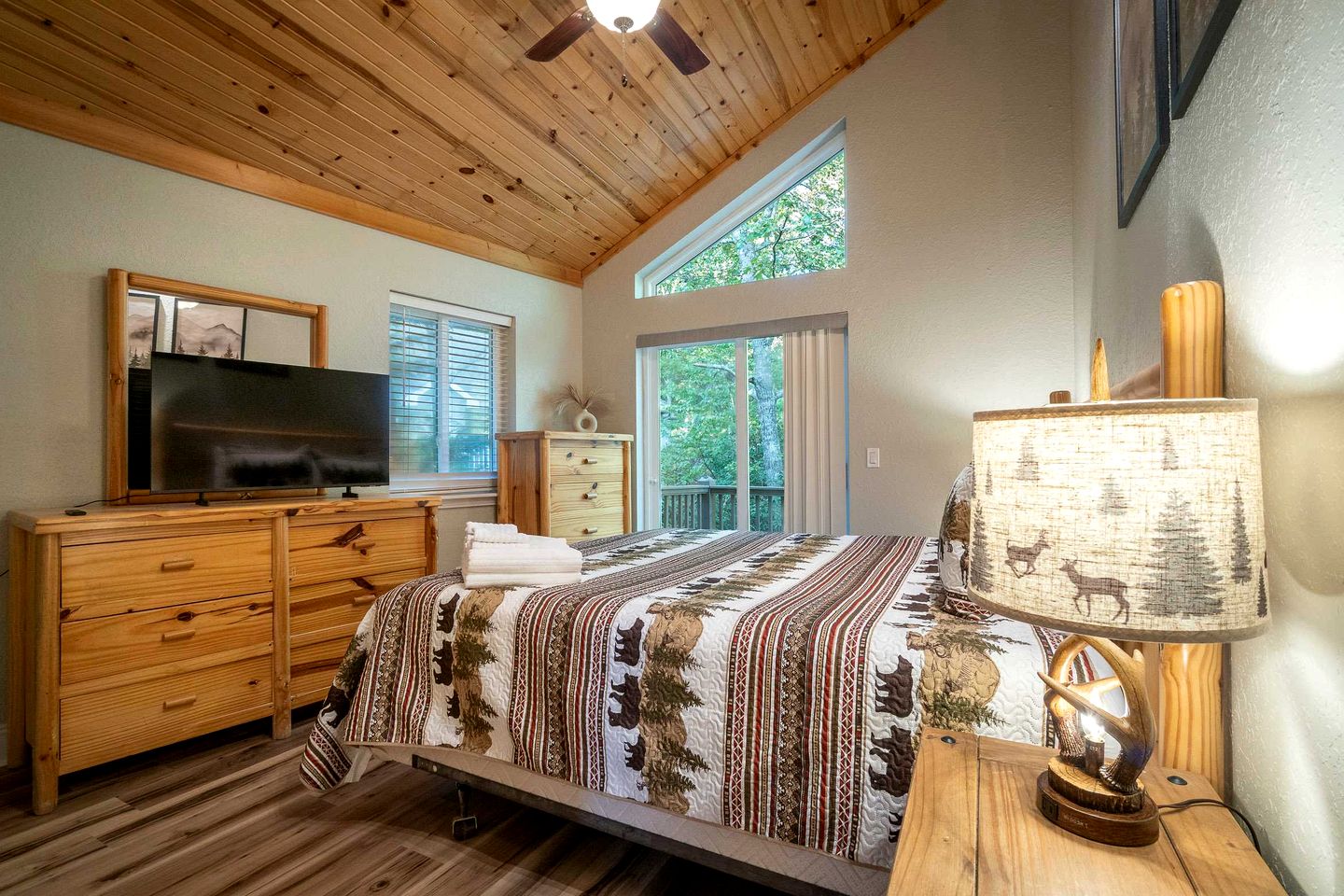 Luxury Mountain Retreat with Hot Tub, Game Room, and Two Scenic Decks in Helen, Georgia