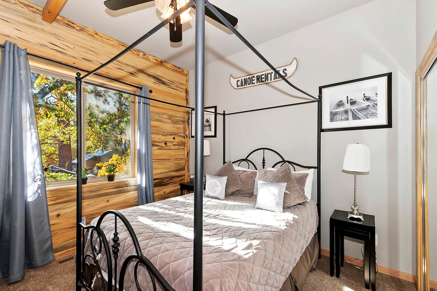 Unforgettable Design Cabin with Fire Pit and Spectacular Game Room in Big Bear Lake, California