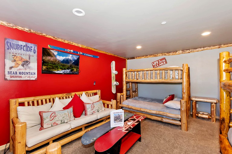 Cabins (United States of America, Big Bear Lake, California)
