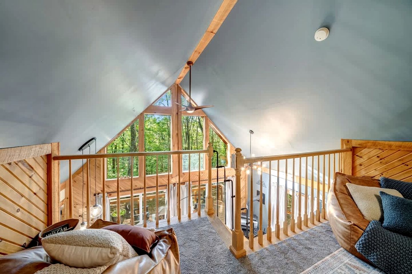 Cozy Cabin with Fire Pit and Games in Paw Paw, West Virginia