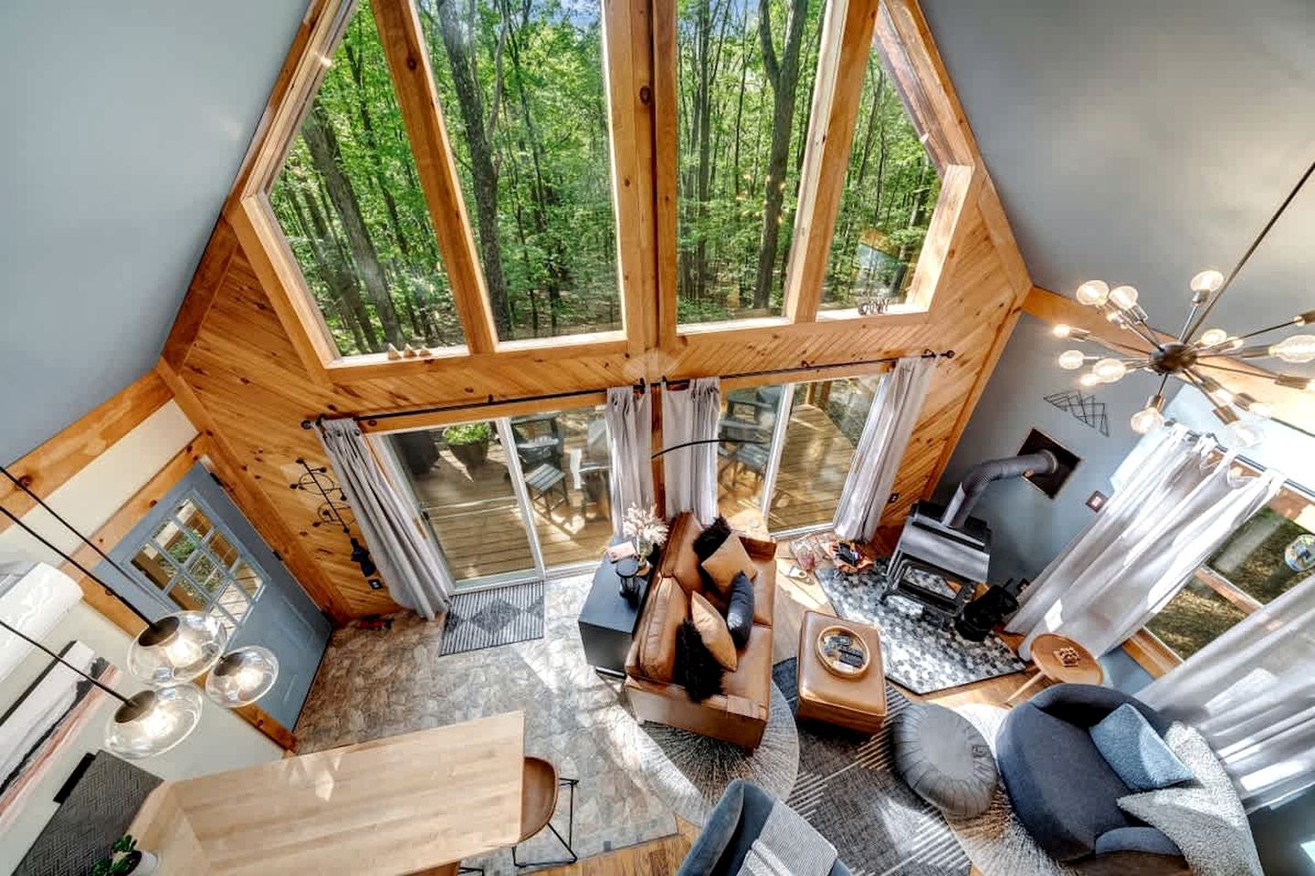 Cozy Cabin with Fire Pit and Games in Paw Paw, West Virginia