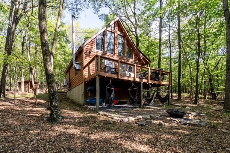 Cabins (United States of America, --, West Virginia)