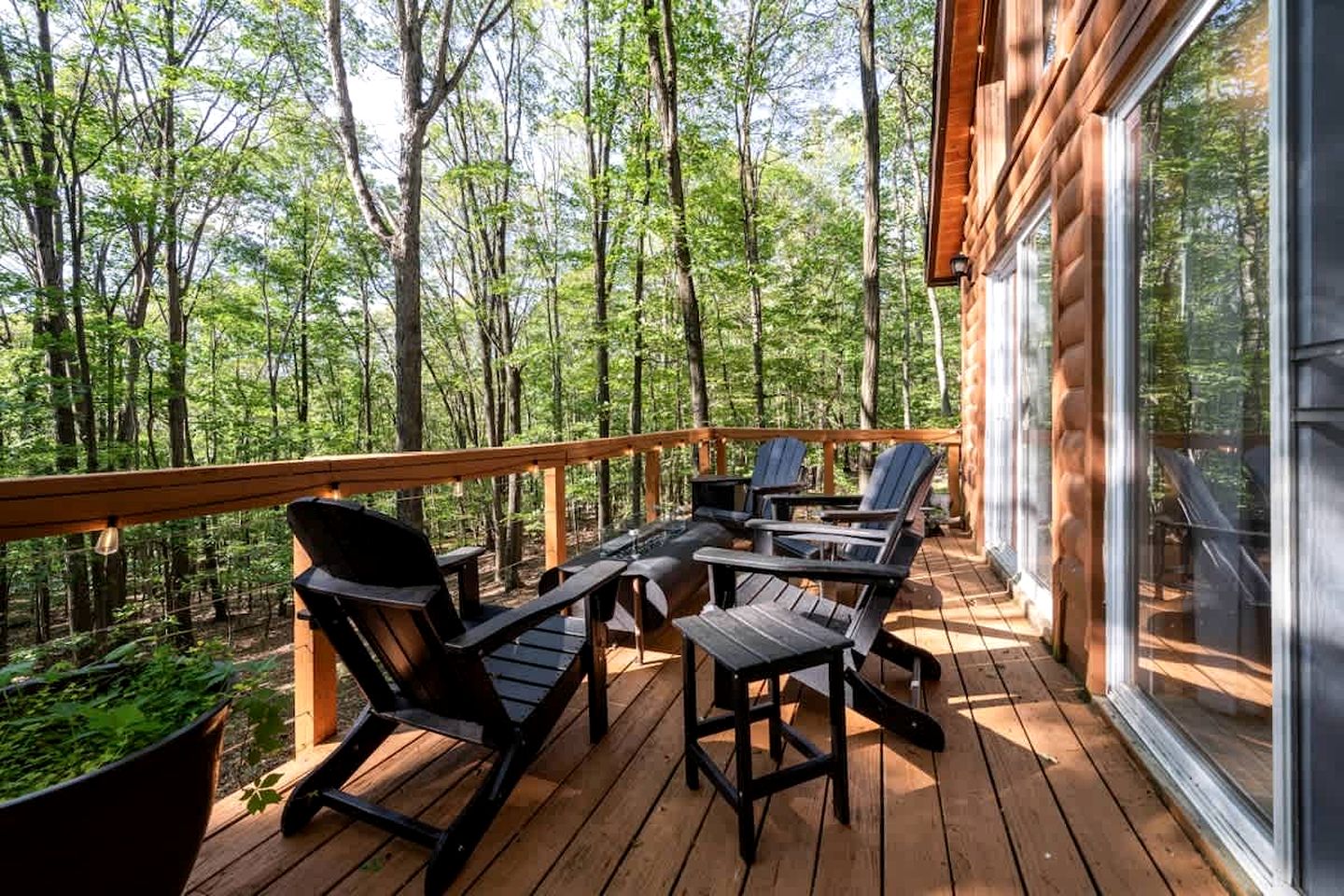 Cozy Cabin with Fire Pit and Games in Paw Paw, West Virginia