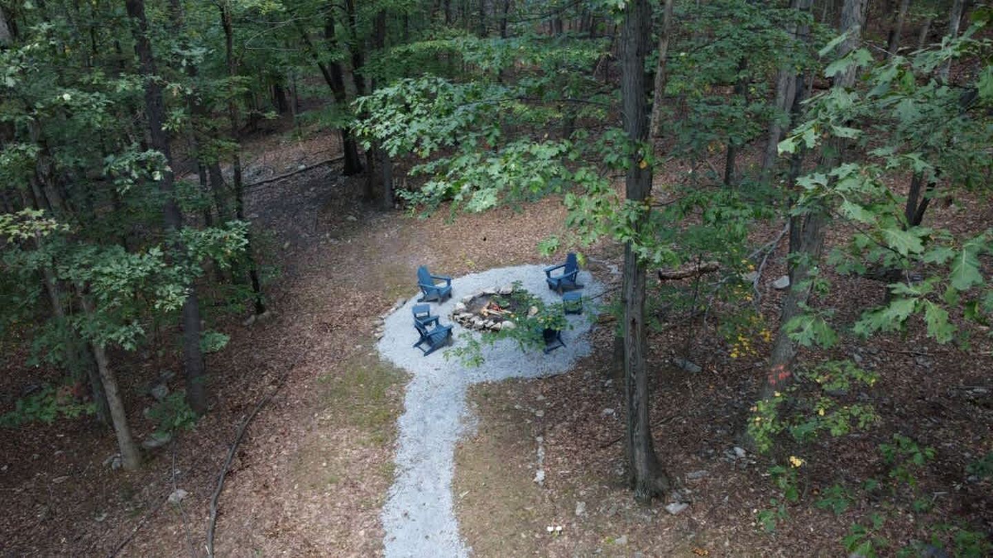 Cozy Cabin with Fire Pit and Games in Paw Paw, West Virginia