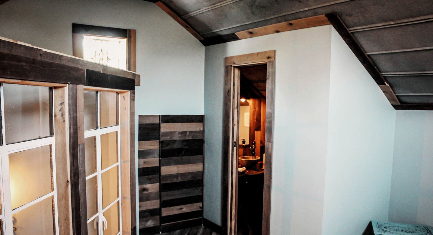 Historic Filling Station Bungalow-Near River, Kerrville, Texas
