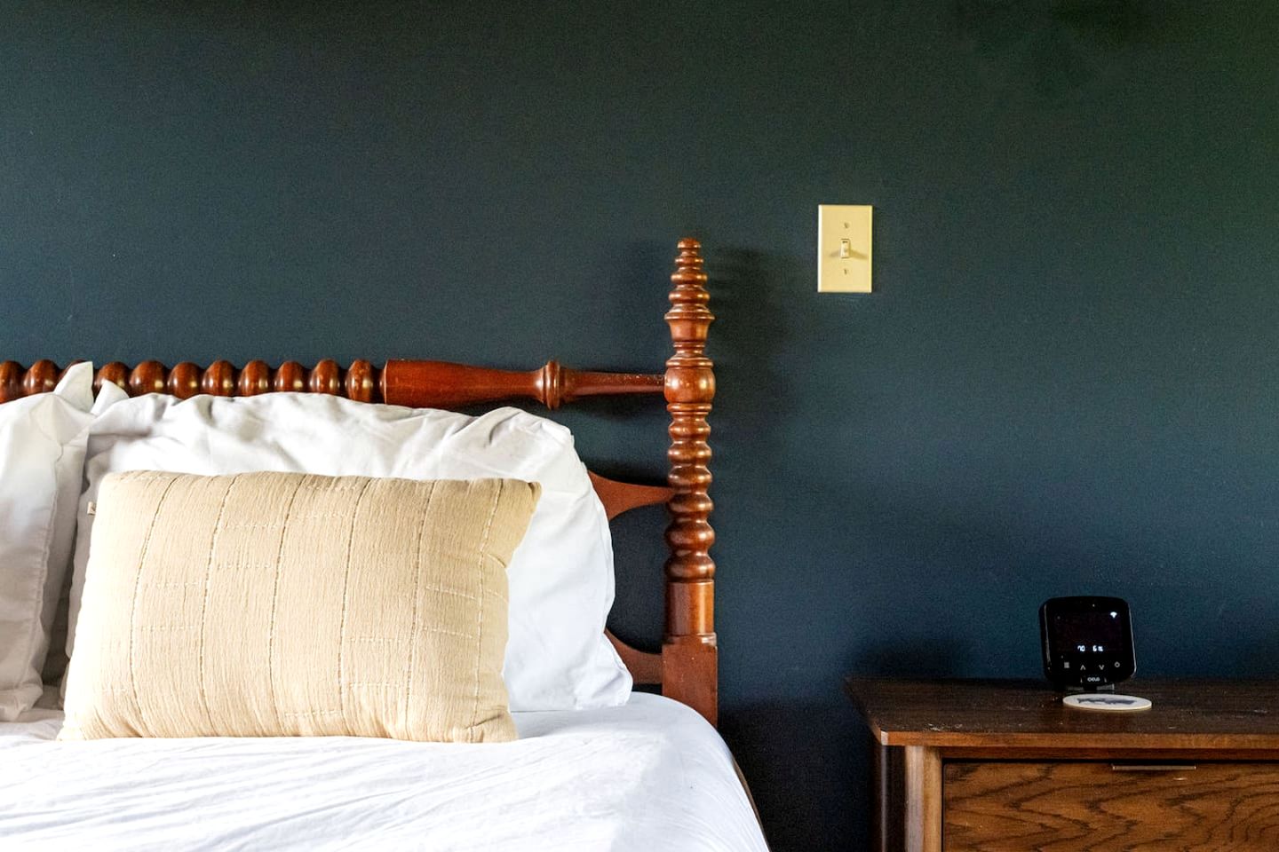 Cozy Dog-Friendly Retreat with Deck, Fire Pit & Starry Nights in Bloomville, New York