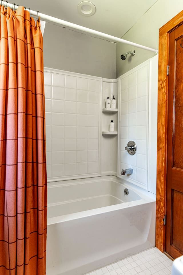 Cozy Dog-Friendly Retreat with Deck, Fire Pit & Starry Nights in Bloomville, New York