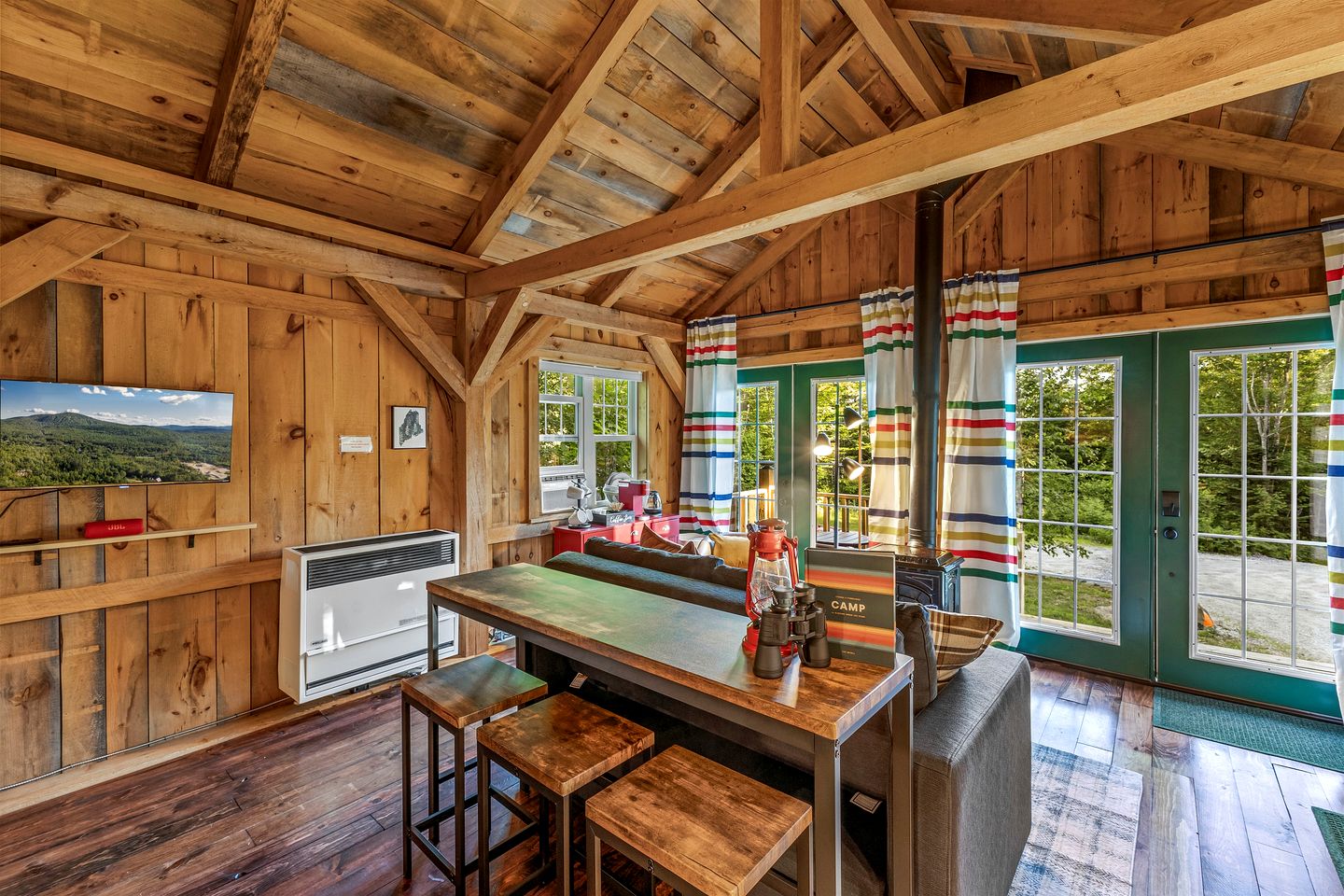 Cozy Woodland Cabin Retreat – Peaceful Escape in Nature in Bethel, Maine