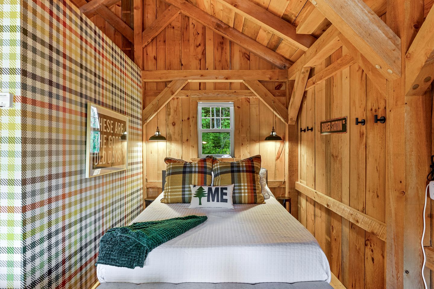 Cozy Woodland Cabin Retreat – Peaceful Escape in Nature in Bethel, Maine