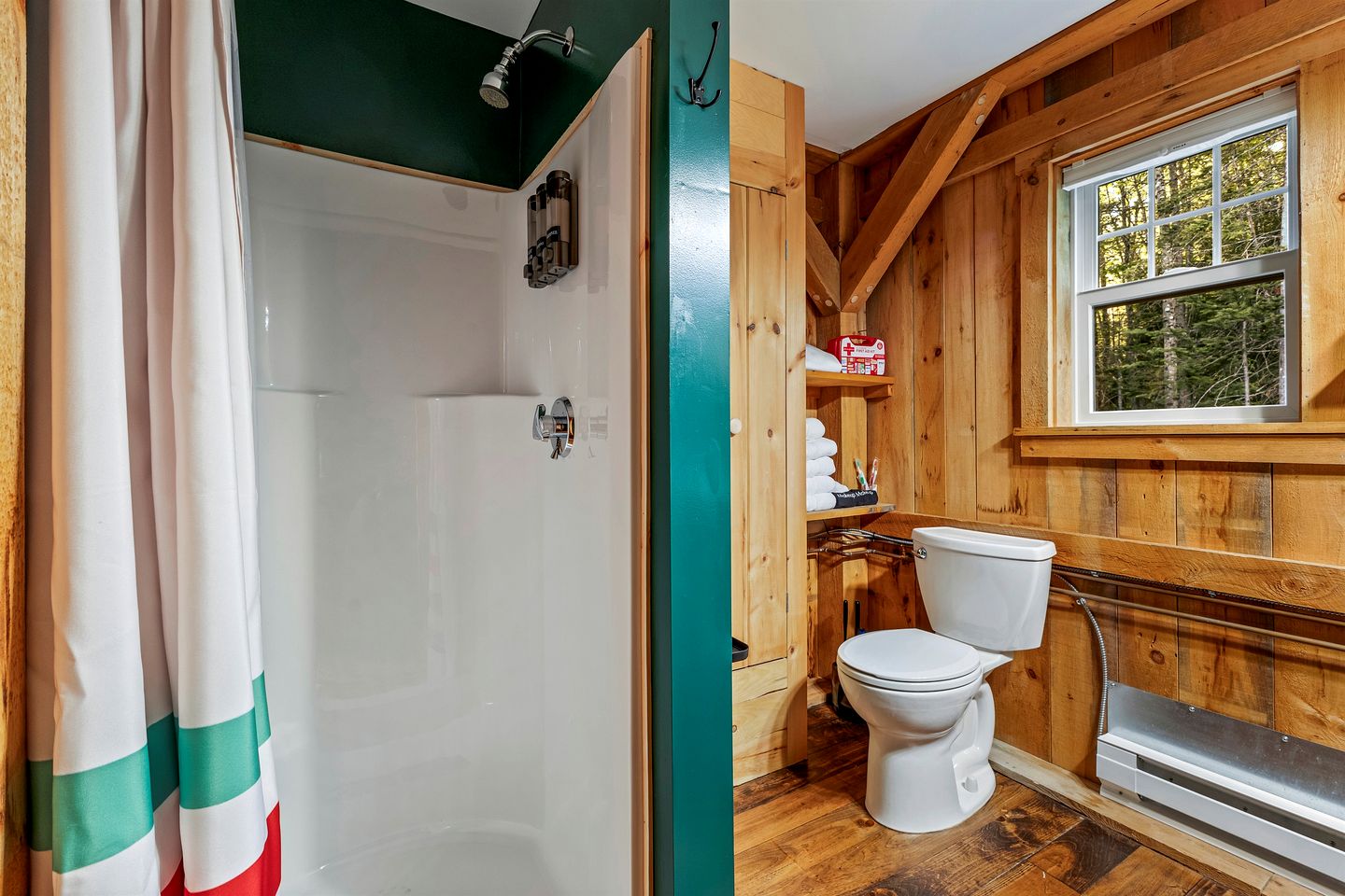 Cozy Woodland Cabin Retreat – Peaceful Escape in Nature in Bethel, Maine