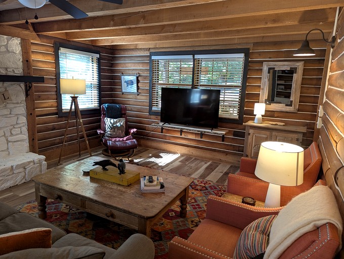 Cabins (United States of America, Black Mountain, North Carolina)