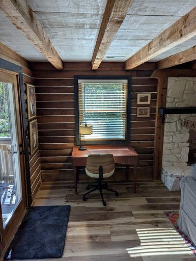 Cabins (United States of America, Black Mountain, North Carolina)