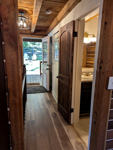 Cabins (United States of America, Black Mountain, North Carolina)