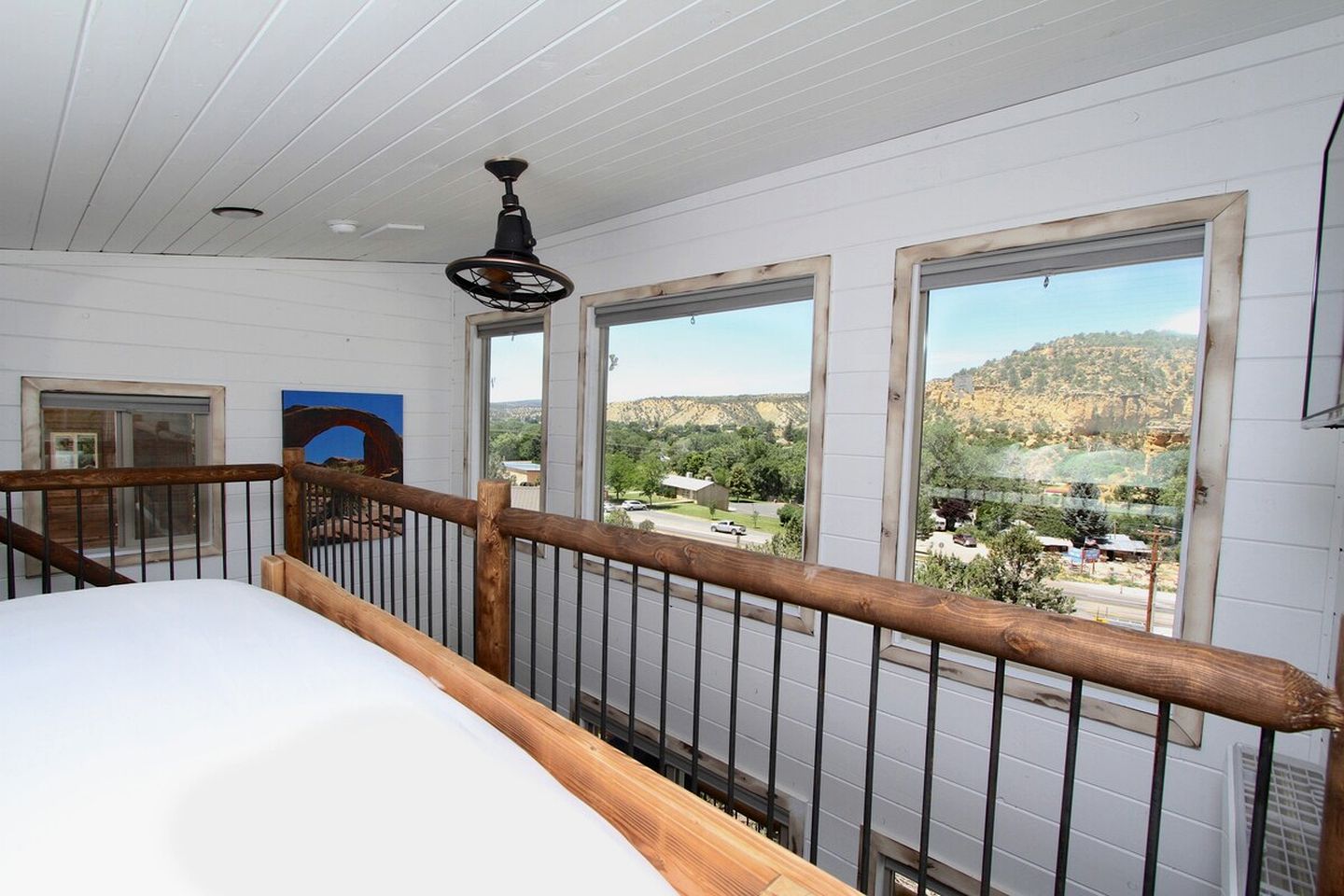 Gorgeous Utah Cabins Ideal for Luxury Camping near Zion National Park